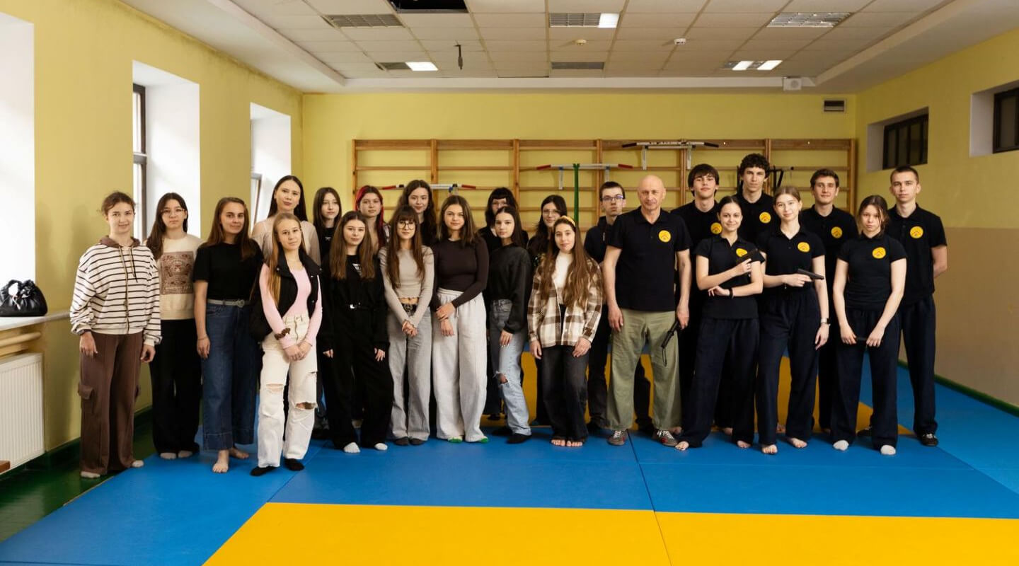 У СумДУ для школярів провели майстер-класи з медицини і безпеки